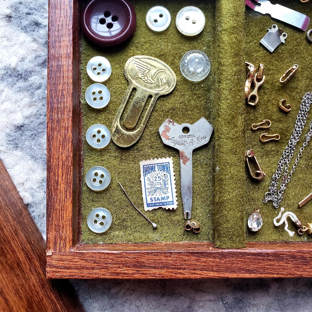 Vintage wooden jewlery box w| contents•Watches• - Picture 3 of 16